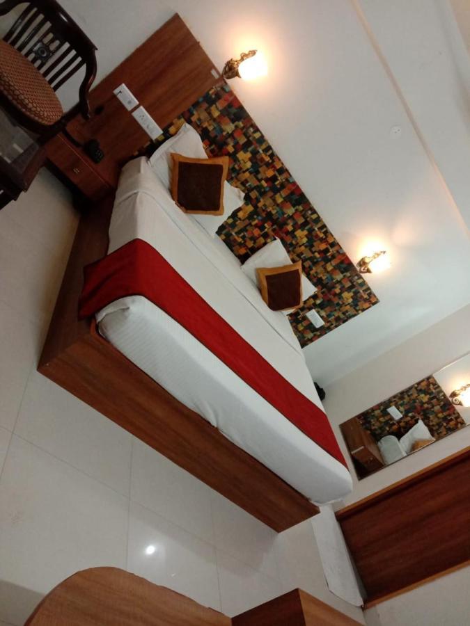Hotel The Idea Inn Agra  Exteriör bild
