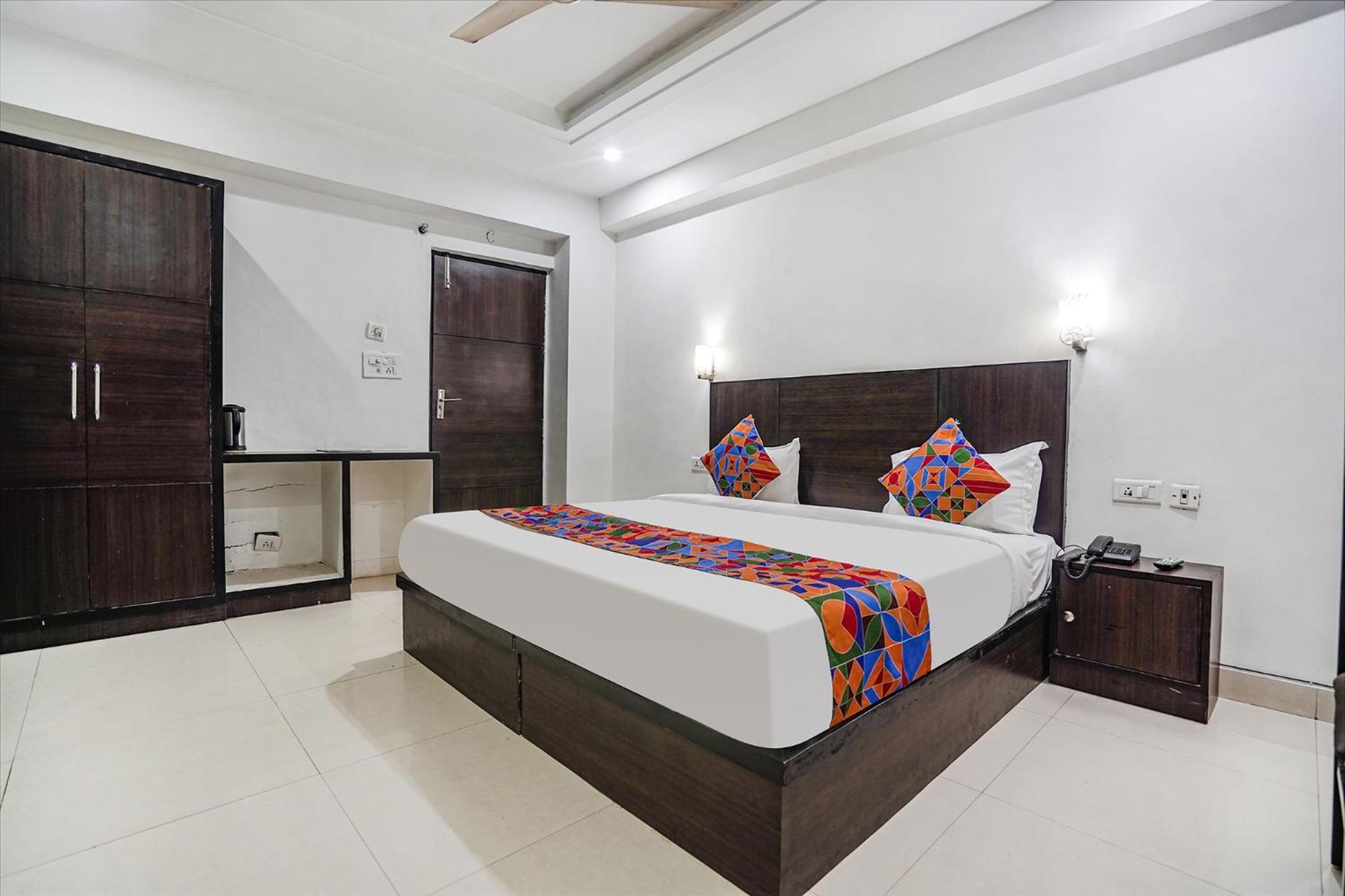 Fabhotel Idea Inn Agra  Exteriör bild